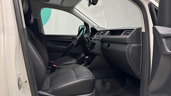 Volkswagen Caddy Maxi 13 of 24