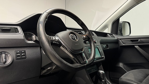 Volkswagen Caddy Maxi 12 of 24