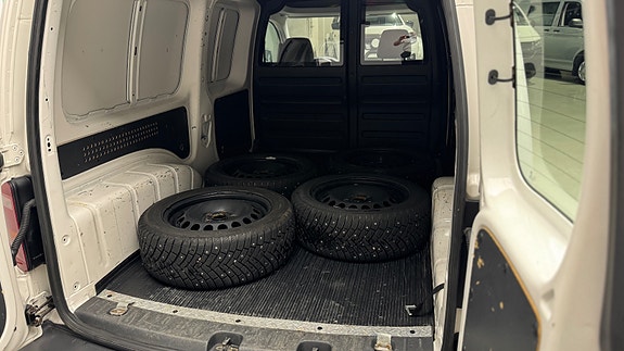 Volkswagen Caddy Maxi 9 of 24