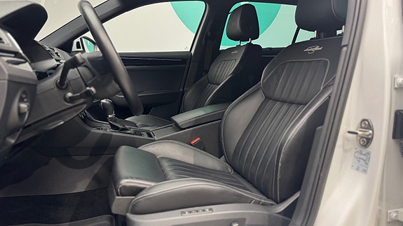 Skoda Superb 14 of 30