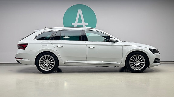 Skoda Superb 3 of 30