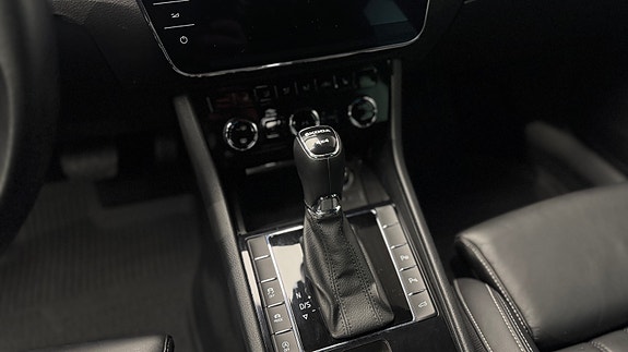 Skoda Superb 25 of 30
