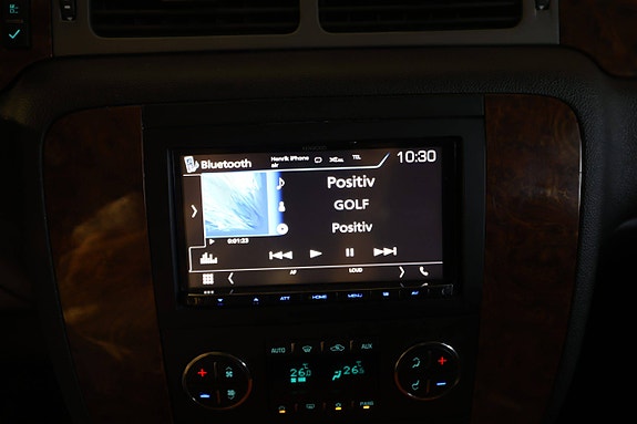 Chevrolet Tahoe 18 of 26