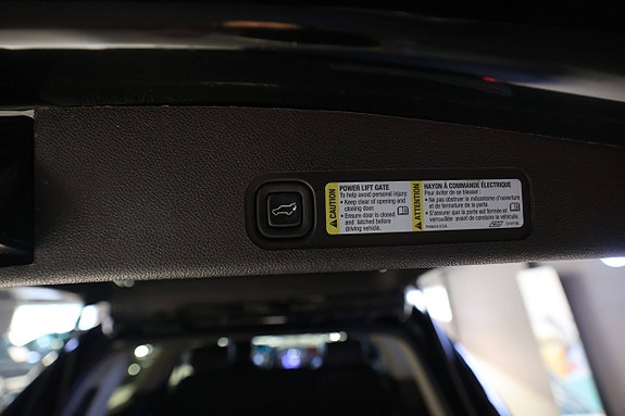 Chevrolet Tahoe 23 of 26