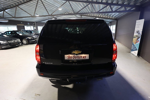 Chevrolet Tahoe 4 of 26