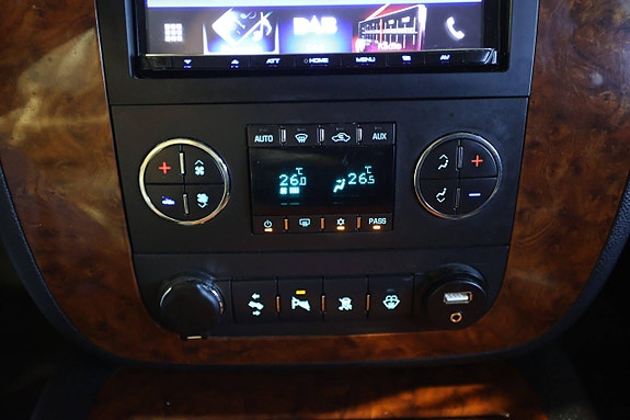 Chevrolet Tahoe 20 of 26