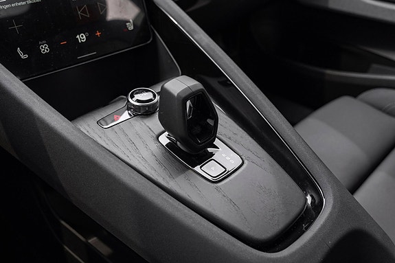 Polestar 2 14 of 30
