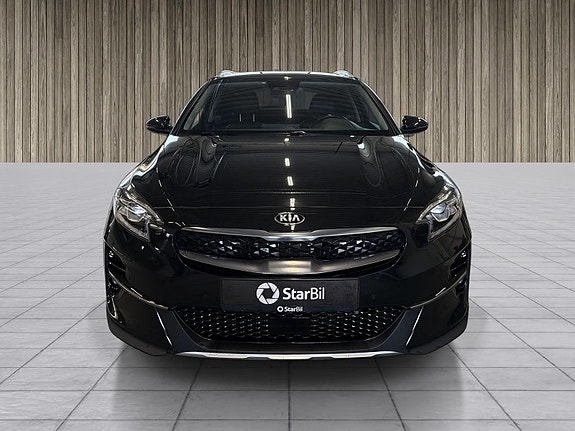 Kia XCeed 2 of 12