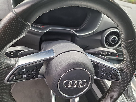 Audi TT 18 of 30