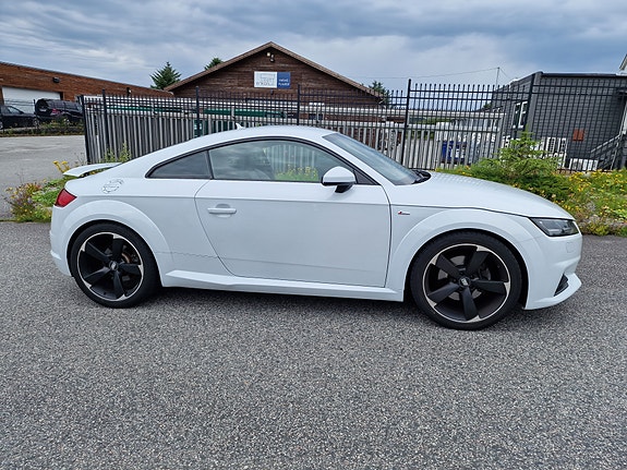 Audi TT 6 of 30