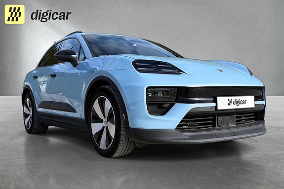 Porsche Macan 4 4 of 25