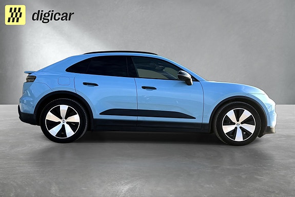 Porsche Macan 4 6 of 25
