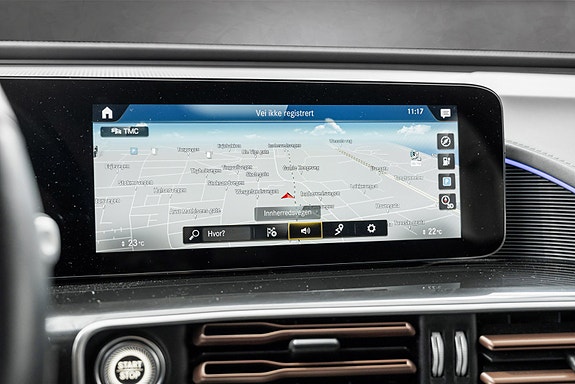 Mercedes-Benz EQC400 14 of 26