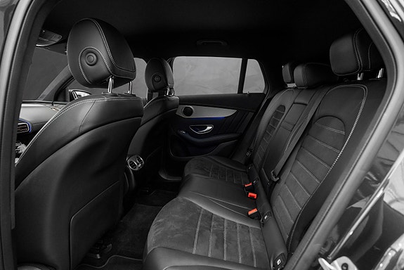 Mercedes-Benz EQC400 22 of 26