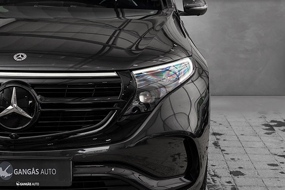 Mercedes-Benz EQC400 4 of 26