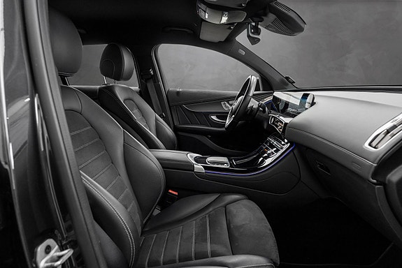 Mercedes-Benz EQC400 26 of 26