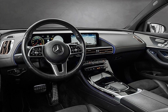 Mercedes-Benz EQC400 23 of 26