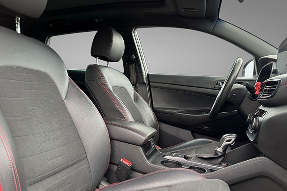 Hyundai Tucson 13 of 19