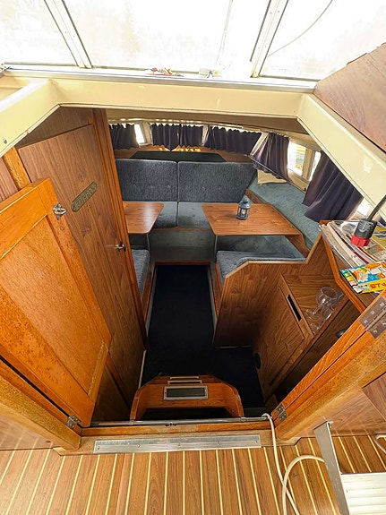 Marex 27 SunCruiser, Volvo Penta AQD40A, Ankervinsj, Webasto, Ny kalesje. 7 of 14