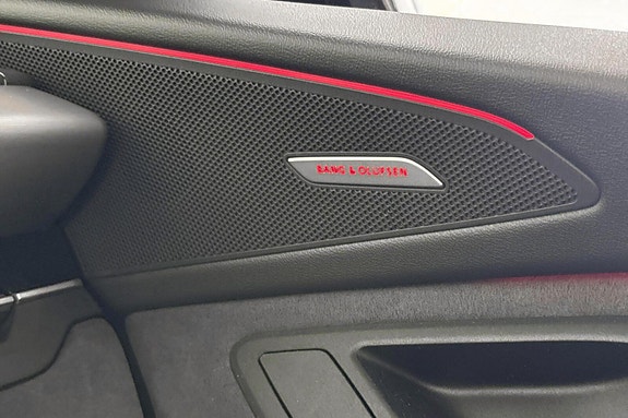 Audi SQ6 e-tron 17 of 30