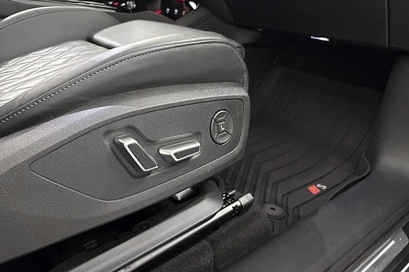 Audi SQ6 e-tron 19 of 30