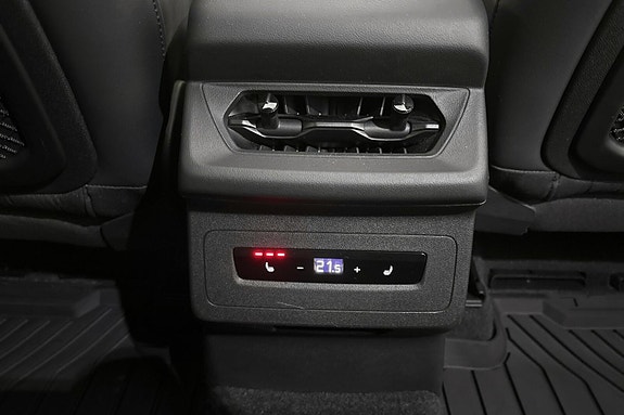 Audi SQ6 e-tron 21 of 30