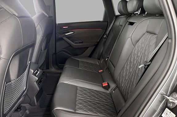 Audi SQ6 e-tron 20 of 30