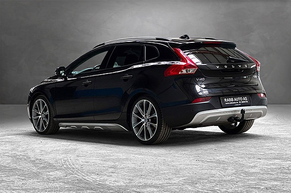 Volvo V40 Cross Country 11 of 30