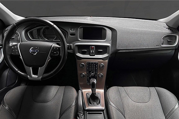 Volvo V40 Cross Country 17 of 30