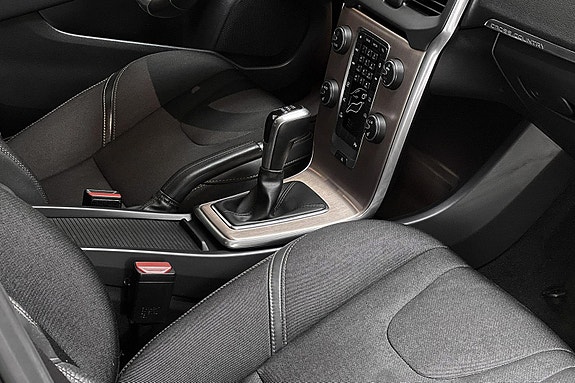 Volvo V40 Cross Country 26 of 30