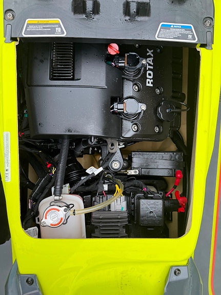 Sea-Doo RXT-X 300 RS (2019) - 300 HK  Neon Yellow - kun  110 timer 9 of 14