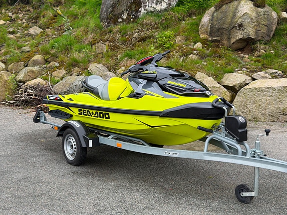 Sea-Doo RXT-X 300 RS (2019) - 300 HK  Neon Yellow - kun  110 timer 2 of 14