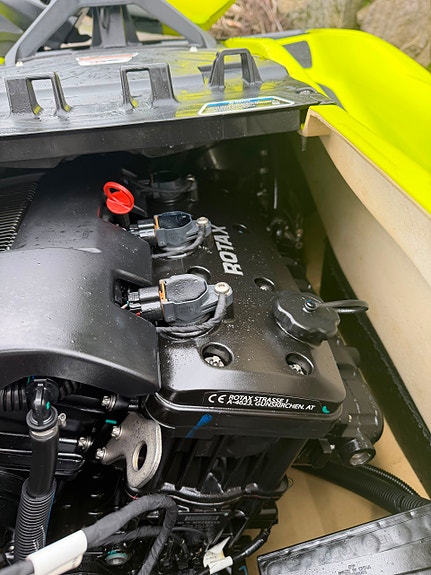 Sea-Doo RXT-X 300 RS (2019) - 300 HK  Neon Yellow - kun  110 timer 8 of 14