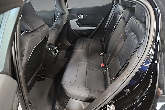 Polestar 2 7 of 13