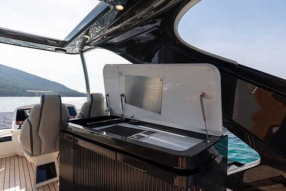 Fairline Squadron 58 - Vises under Cannes Yachting Festival 2026 8 of 25
