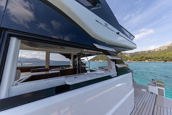 Fairline Squadron 58 - Vises under Cannes Yachting Festival 2026 6 of 25