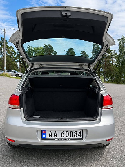 Volkswagen Golf VI 9 of 23