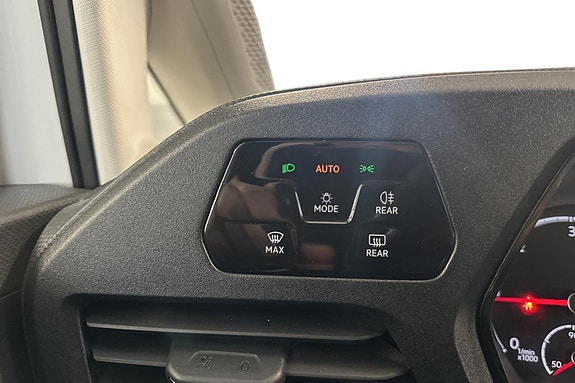 Volkswagen Caddy Maxi 14 of 14