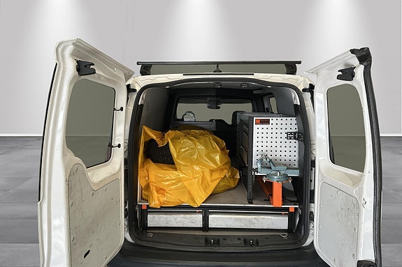 Volkswagen Caddy Maxi 9 of 14
