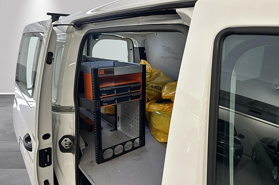 Volkswagen Caddy Maxi 8 of 14