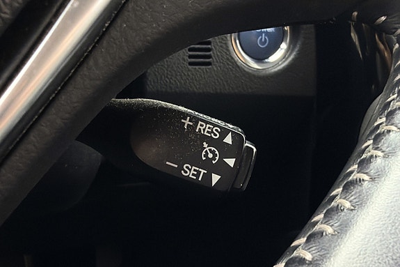 Toyota Auris 23 of 30