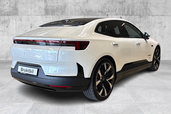 Polestar 4 5 of 22