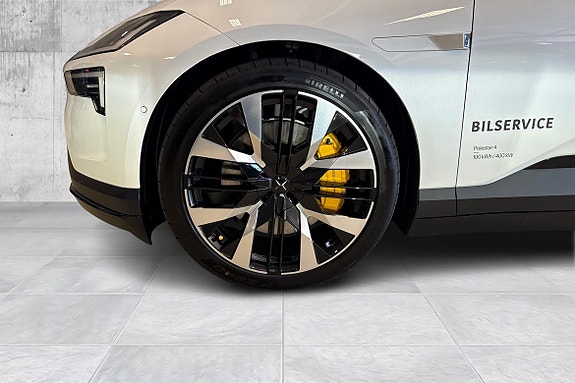 Polestar 4 9 of 22