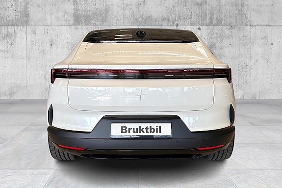 Polestar 4 4 of 22