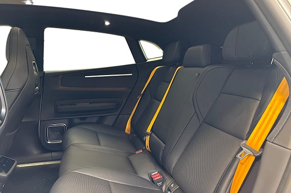 Polestar 4 16 of 22
