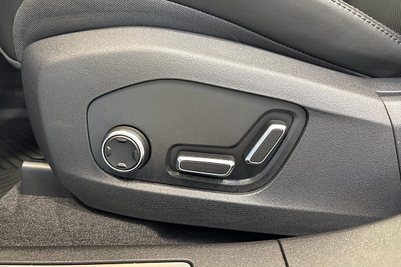 Polestar 4 15 of 22
