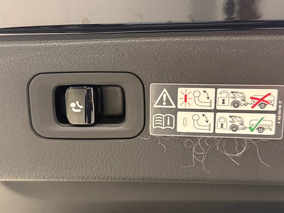 Mercedes-Benz EQS580 14 of 30
