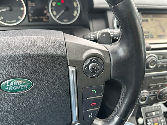 Land Rover Discovery 15 of 24