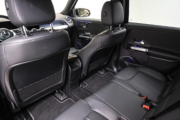 Mercedes-Benz EQB300 25 of 27