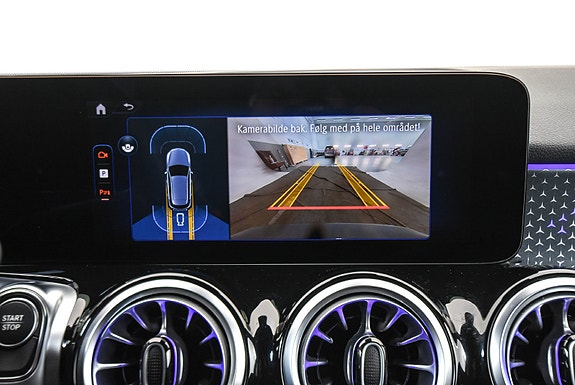 Mercedes-Benz EQB300 24 of 27
